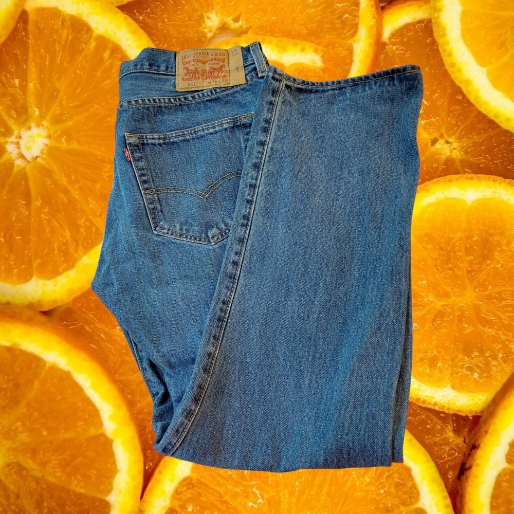 Levis 501 Original Fit Mens Blue Straight Leg Button Fly Jeans 36x30 00501-0194